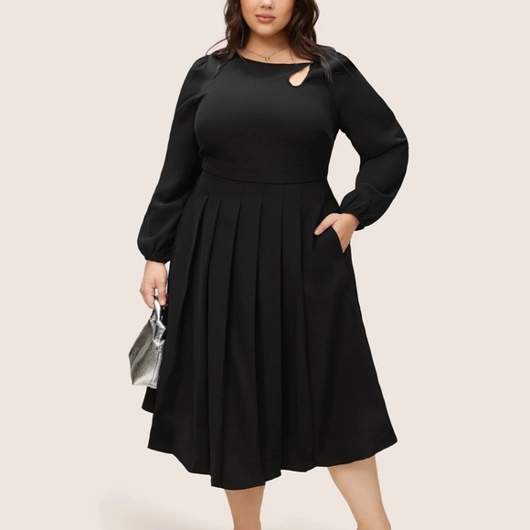 BloomChic Dresses & Skirts - Elegant Black Pleated Midi Dress with Keyhole Detail